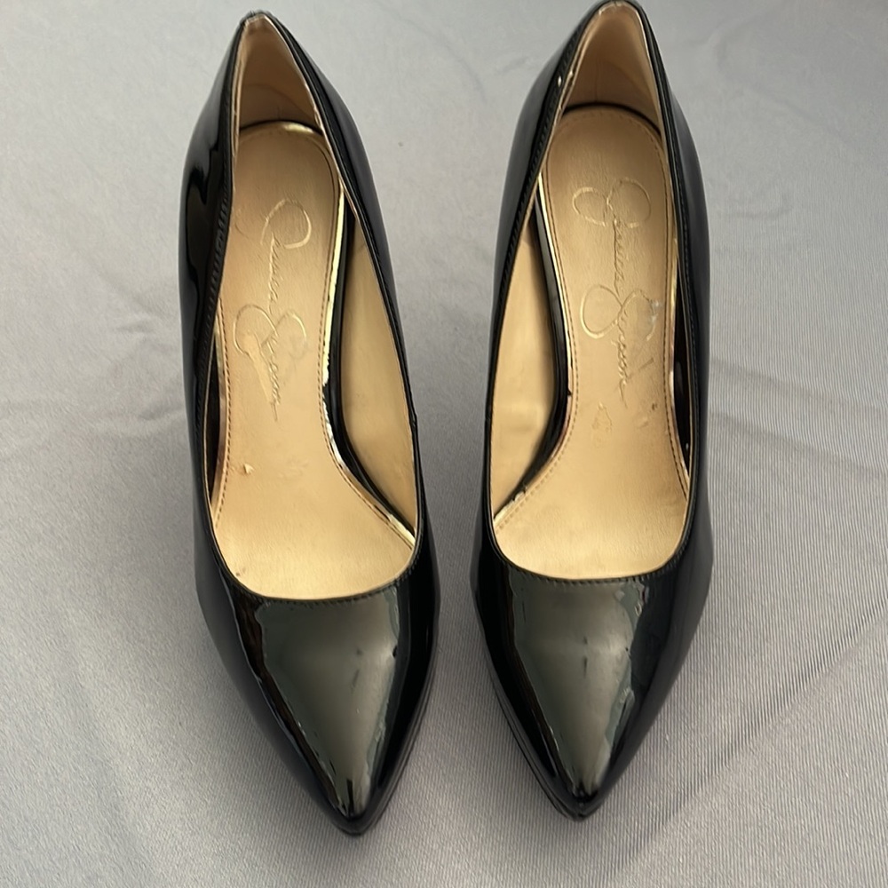 JESSICA Simpson  High Heels  size 7”  womens 👠